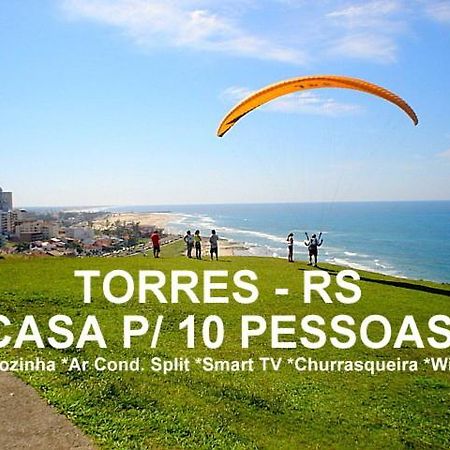 Casa De 2 Quartos Com 2 Ares-Condicionados Em Torres-Rs - Na Mais Bela Praia Gaucha - Cozinha - Banheiro - Tv Smart 32 E Wi-Fi - Estacionamento - Anfitria Superhost No Bnb Villa Luaran gambar