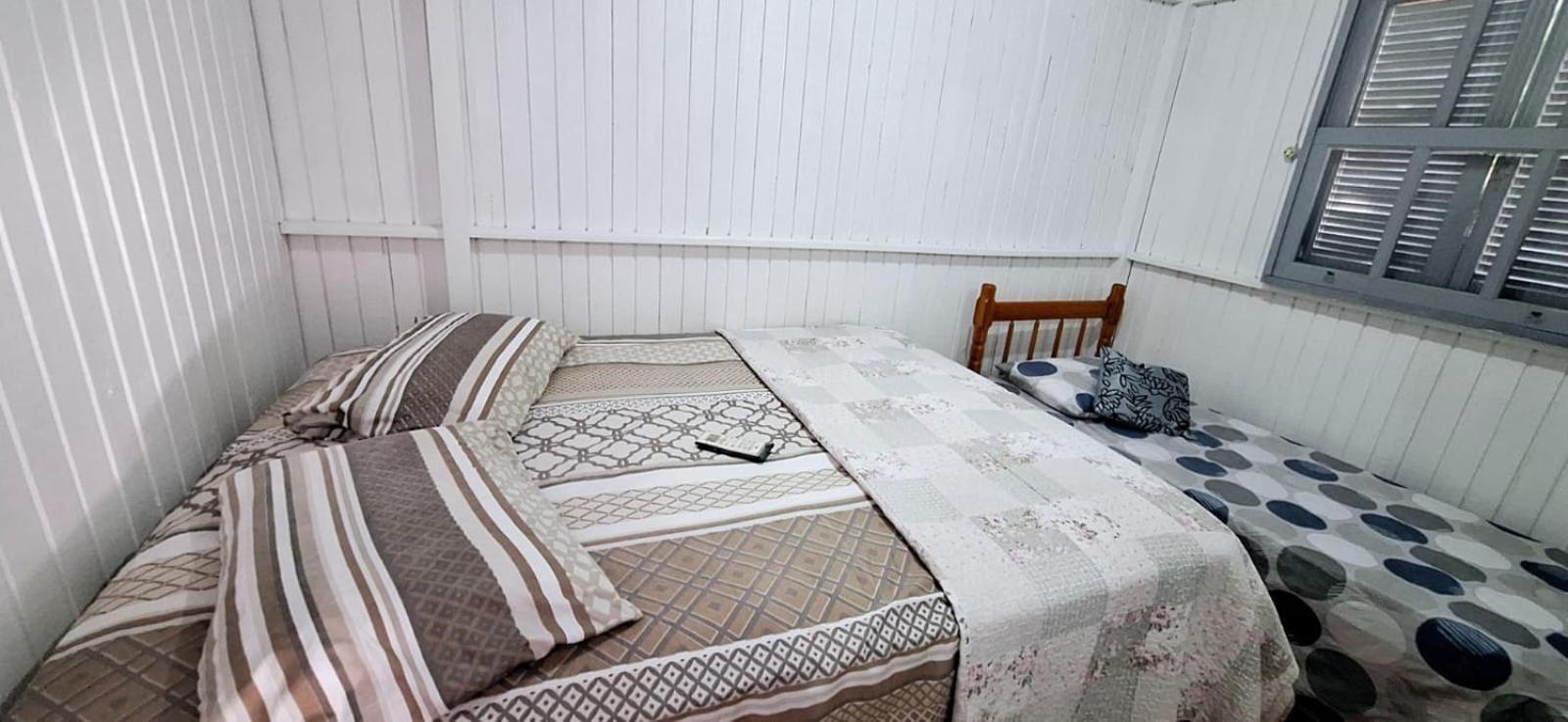 Casa De 2 Quartos Com 2 Ares-Condicionados Em Torres-Rs - Na Mais Bela Praia Gaucha - Cozinha - Banheiro - Tv Smart 32 E Wi-Fi - Estacionamento - Anfitria Superhost No Bnb Villa Luaran gambar
