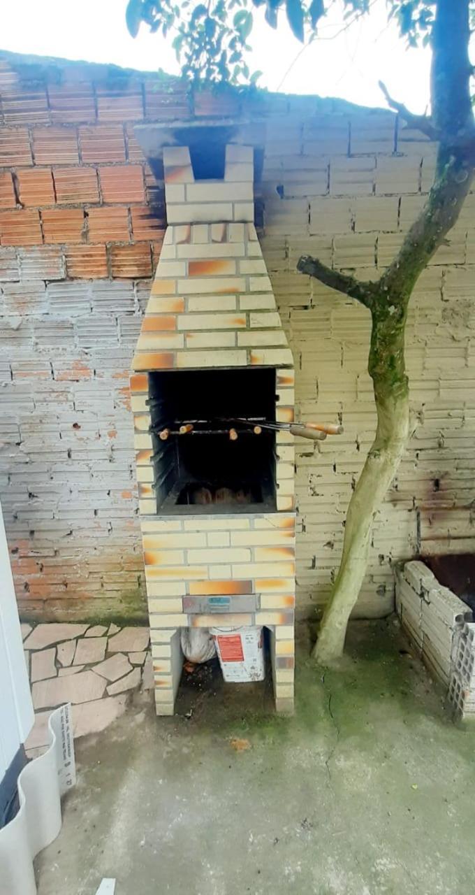 Casa De 2 Quartos Com 2 Ares-Condicionados Em Torres-Rs - Na Mais Bela Praia Gaucha - Cozinha - Banheiro - Tv Smart 32 E Wi-Fi - Estacionamento - Anfitria Superhost No Bnb Villa Luaran gambar